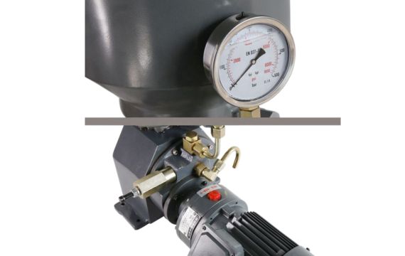 details of the bsb grease pump